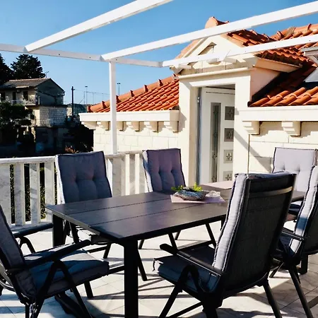 Tonika -two Bedroom With Terrace A2 Διαμέρισμα Povlja (Brac)